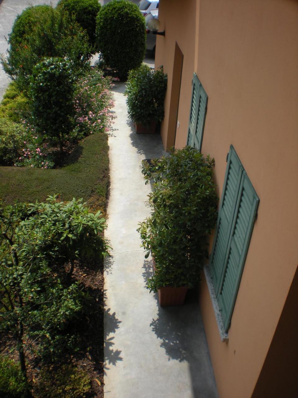 Albergo La Scaletta Cantu Exterior photo